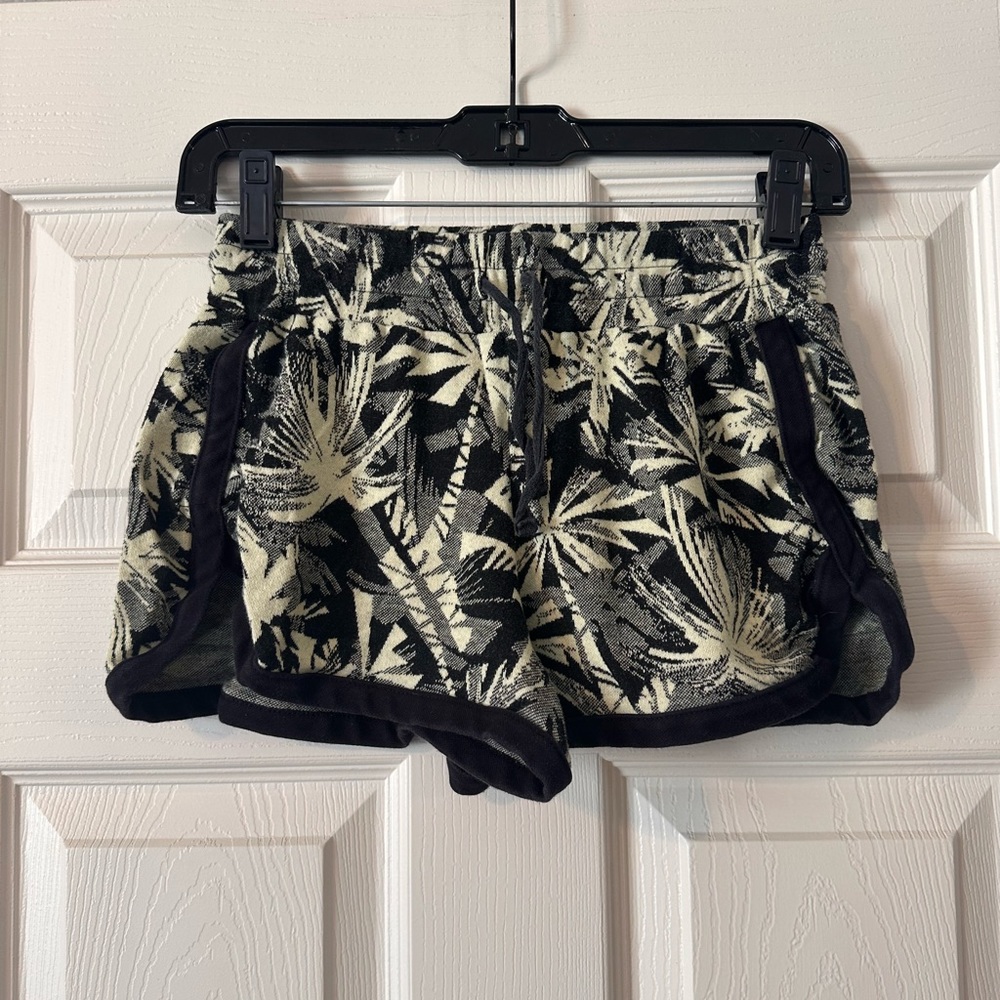 Twenty drawstring palm tree short